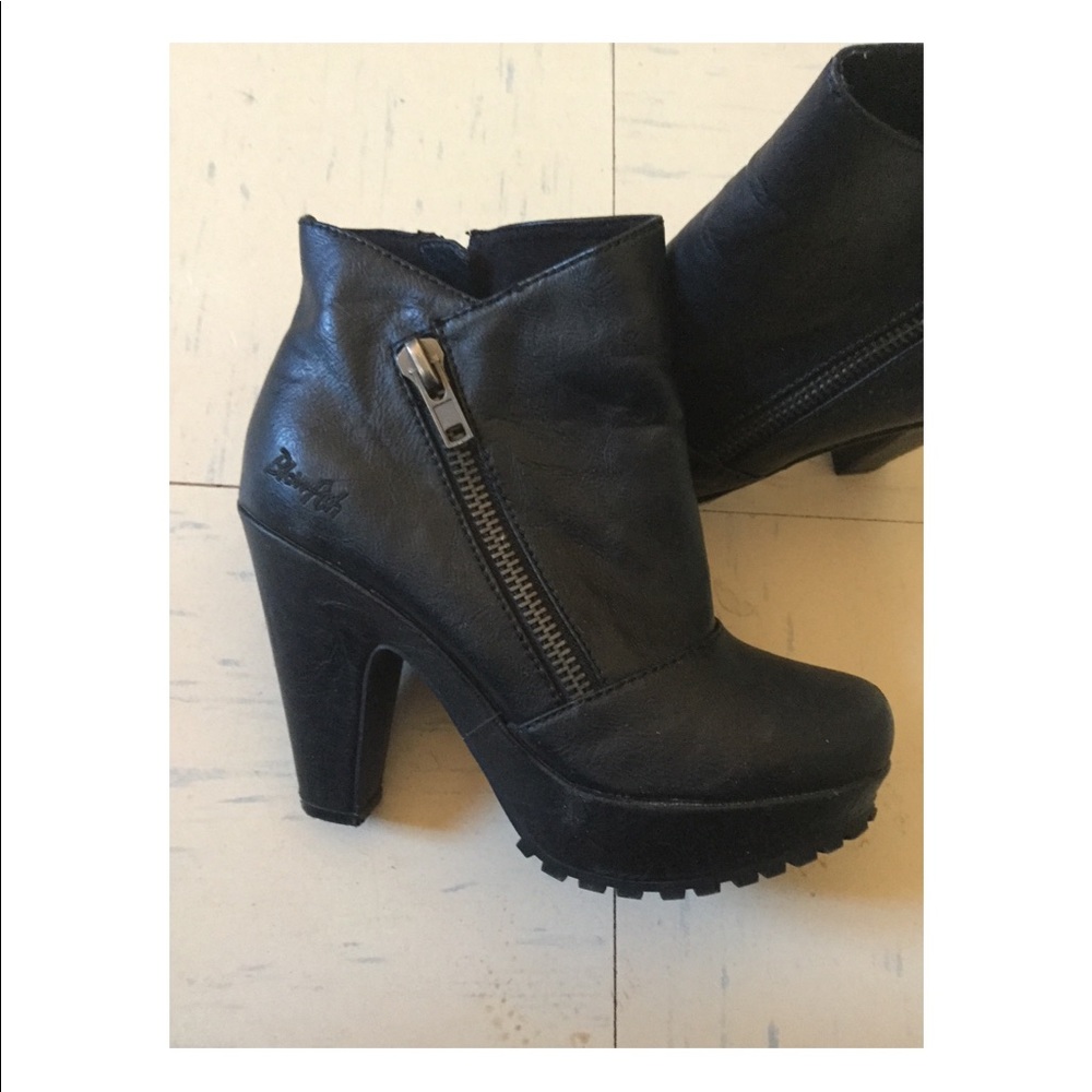 Black heel booties